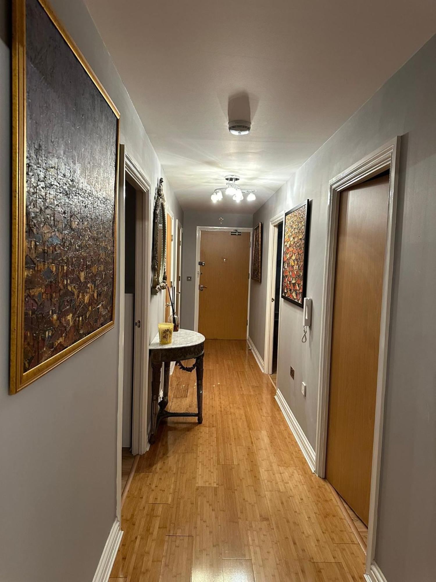 Tony'S Court Beautifully Furnished 2 Bedrooms Apartment Edgware Exterior photo